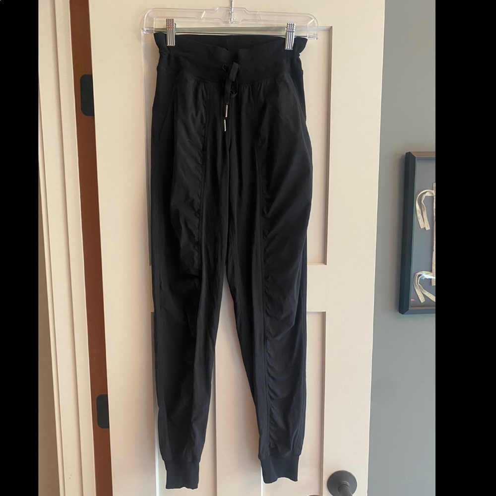 Lulu Lemon Dance Studio Jogger Black 28” Size 2